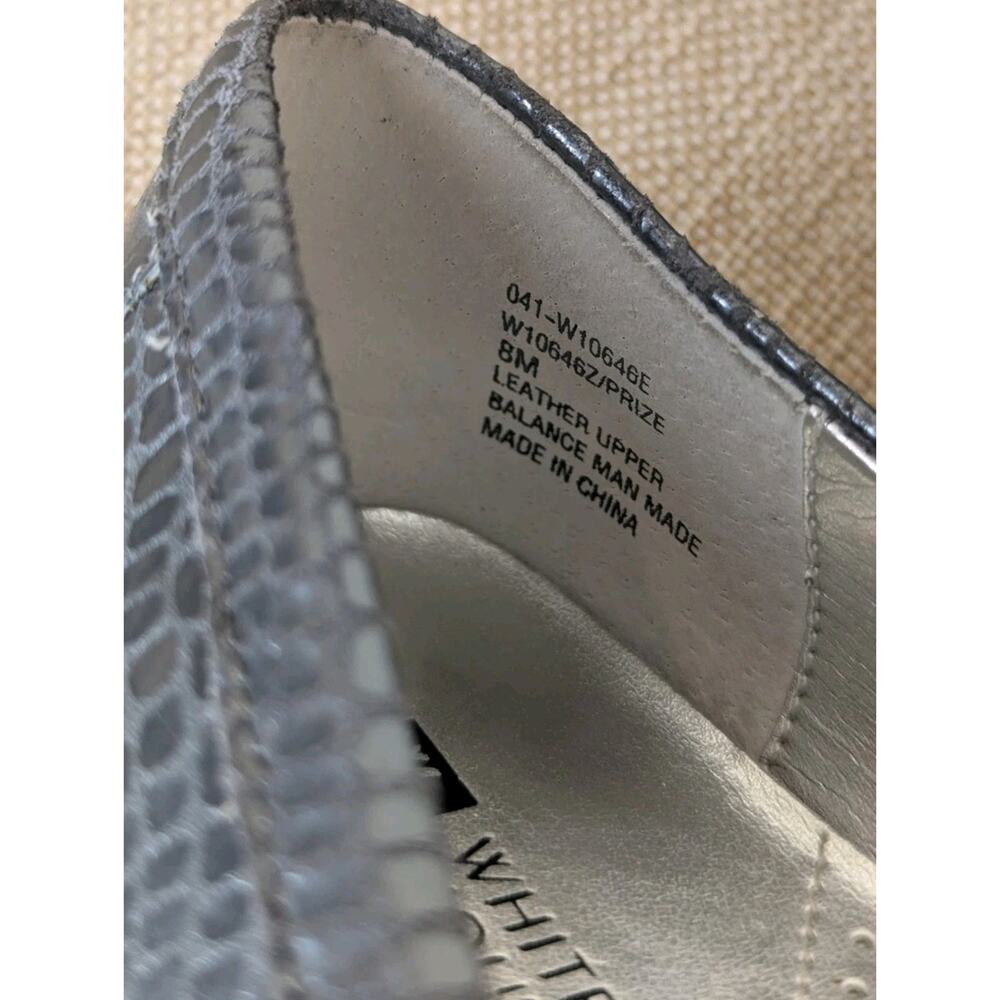 White Mountain Prize Pewter Gray Leather Embossed Flats Moccasins Loafers Size 8 - Picture 7 of 7